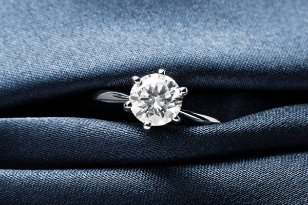 Find Perfect Engagement Ring Diamond Rocks